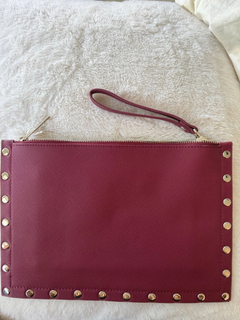 WHITE HOUSE BLACK MARKET CLUTCH - Picture 2 of 3